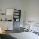 ベッド・アンド・ブレックファスト Alyssa House
