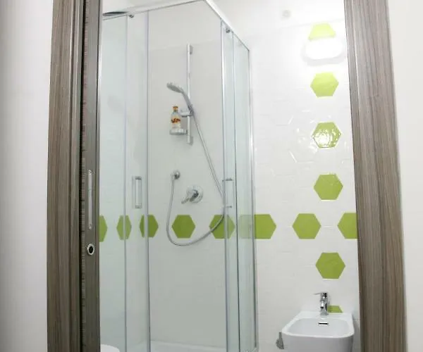 Alyssa House 4* Neapol