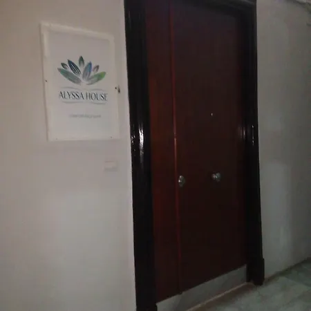 Oda ve Kahvaltı Alyssa House Napoli